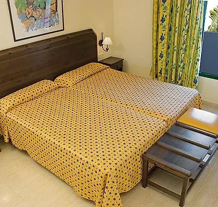 Thb Royal Hotel