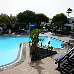 Thb Royal Ξενοδοχείο