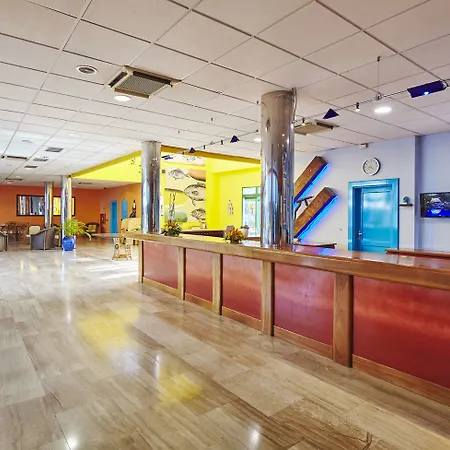 Thb皇家酒店 4*